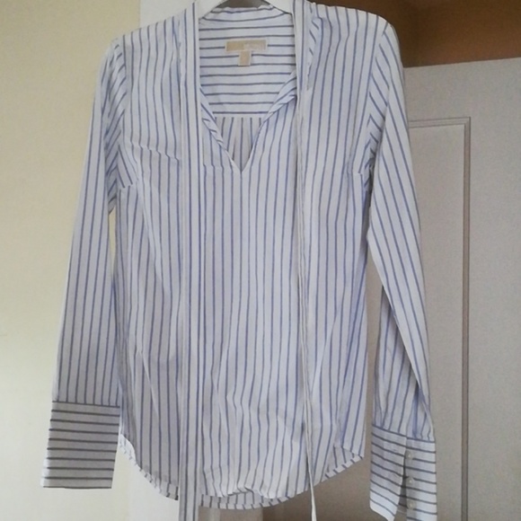 Michael kors hampton tie front top - Picture 3 of 8